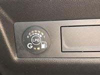 Second-hand Renault Captur Life 100 CP (73 kW) 2020 Culoarealbastru SUV