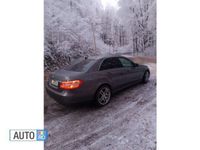 Second-hand Mercedes E200 136 CP (100 kW) 2011 Gri Berlinǎ