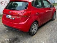 Second-hand Kia Venga 55 CP (40 kW) 2011 Rosu Hatchback
