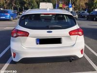 Second-hand Ford Focus Trend 95 CP (69 kW) 2019 Culoarealb Hatchback