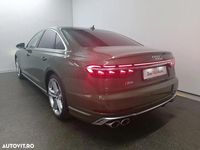 Second-hand Audi S8 Advanced 571 CP (419 kW) 2022 Verde Berlinǎ