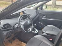 Second-hand Renault Scénic III 110 CP (80 kW) 2012 Monovolum