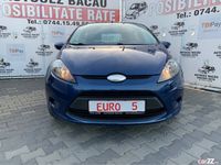 Second-hand Ford Fiesta Trend 82 CP (60 kW) 2010 Albastru Hatchback