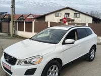 Second-hand Volvo XC60 Momentum 163 CP (119 kW) 2011 Culoarealb SUV