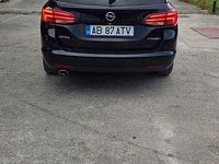 Second-hand Opel Astra Dynamic 160 CP (117 kW) 2017 Culoarenegru Break