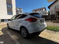 Second-hand Ford Focus Titanium 120 CP (88 kW) 2016 Culoarealb Hatchback
