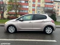 Second-hand Peugeot 208 Active 95 CP (69 kW) 2012 Culoaregalbeuriu Hatchback