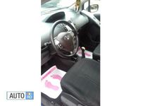 second-hand Toyota Yaris 1.3 vvti