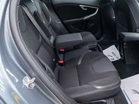 second-hand Volvo V40 D4 Kinetic