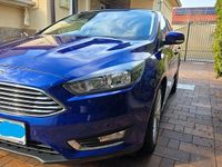 Second-hand Ford Focus Titanium 150 CP (110 kW) 2016 Culoarealbastru Hatchback