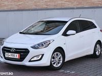 Second-hand Hyundai i30 Intro Edition 110 CP (80 kW) 2017 Culoarealb Break