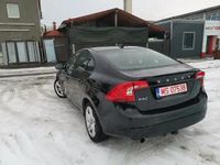 Second-hand Volvo S60 136 CP (100 kW) 2014 Negru Berlinǎ