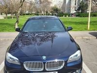 Second-hand BMW 535 350 CP (257 kW) 2013 Albastru Berlinǎ