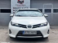 second-hand Toyota Auris Hybrid 