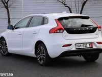 Second-hand Volvo V40 Inscription 120 CP (88 kW) 2018 Culoarealb Hatchback