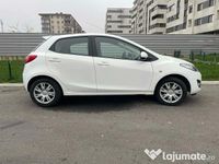 Second-hand Mazda 2 83 CP (61 kW) 2012 Alb Hatchback