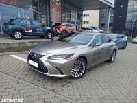 Second-hand Lexus ES300H Luxury Line 218 CP (160 kW) 2025 Culoareargint Berlinǎ