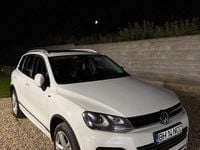 Second-hand VW Touareg Exclusive 245 CP (180 kW) 2014 Culoarealb SUV