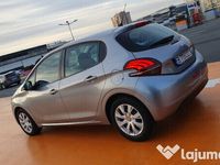 second-hand Peugeot 208 Unic Proprietar 58000 Km Euro 6 Benzina