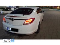 Second-hand Opel Insignia 160 CP (117 kW) 2011 Alb Hatchback