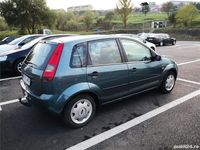 Second-hand Ford Fiesta 70 CP (51 kW) 2002 Verde Hatchback