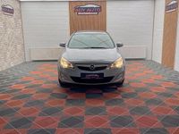 Second-hand Opel Astra Cosmo 125 CP (91 kW) 2011 Gri Break