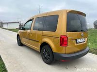 Second-hand VW Caddy 75 CP (55 kW) 2018 Galben Monovolum
