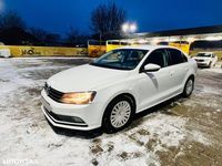 Second-hand VW Jetta Trendline 110 CP (80 kW) 2015 Culoarealb Berlinǎ