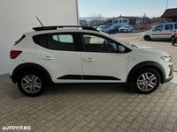 Second-hand Dacia Sandero 90 CP (66 kW) 2023 Culoarealb Hatchback