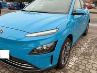 Second-hand Hyundai Kona 100 kW (136 CP) 2021 Culoarealbastru SUV