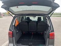 second-hand VW Touran 1.6 tdi 7 locuri 2012