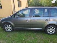 Second-hand VW Touran Basis 105 CP (77 kW) 2006 Gri Monovolum