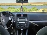 Second-hand VW Golf V 102 CP (75 kW) 2007 Berlinǎ