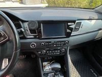 Second-hand Kia Niro Comfort 141 CP (103 kW) 2016 Culoarenegru SUV