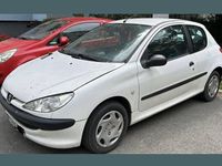 Second-hand Peugeot 206 2004 Hatchback
