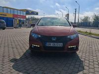 Second-hand Honda Civic Comfort 120 CP (88 kW) 2014 Culoarerosu Hatchback