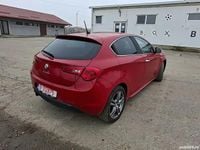 Second-hand Alfa Romeo Giulietta 170 CP (125 kW) 2014 Rosu Hatchback