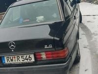 Second-hand Mercedes 190 122 CP (89 kW) 1992 Berlinǎ