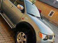 second-hand Mitsubishi L200 