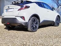 Second-hand Toyota C-HR 122 CP (89 kW) 2019 Alb SUV
