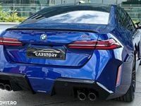Nouă BMW M5 Shadowline 585 CP (430 kW) 2025 Albastru Berlinǎ