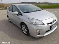 second-hand Toyota Prius (Hybrid)