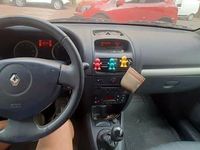 Second-hand Renault Clio 75 CP (55 kW) 2005 Monovolum