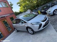 Second-hand Opel Zafira Tourer Active 130 CP (95 kW) 2013 Culoaregri Monovolum