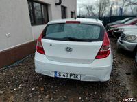 second-hand Hyundai i30 an 2011, 1.6 motorina = rate cu buletinul