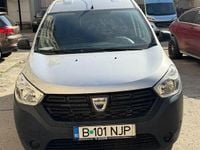 Second-hand Dacia Dokker Lauréate 75 CP (55 kW) 2018 Culoareargint Monovolum