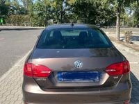 Second-hand VW Jetta 105 CP (77 kW) 2011 Berlinǎ