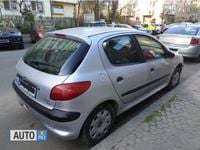 Second-hand Peugeot 206 68 CP (50 kW) 2003 Argintiu Hatchback