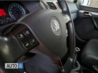 Second-hand VW Touran 130 CP (95 kW) 2005 Gri Monovolum