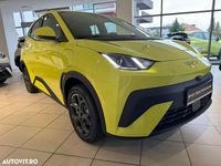 Nouă BYD Dolphin 114 kW (156 CP) 2025 Culoaregalbeuriu Hatchback